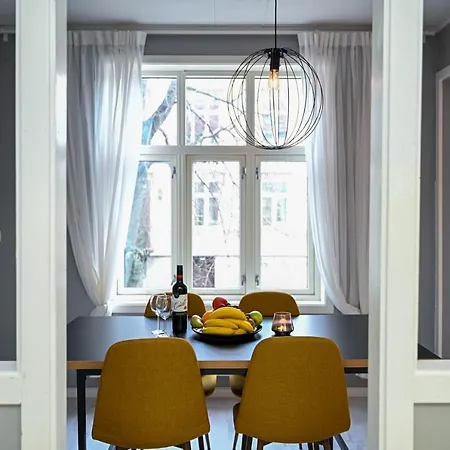 Apartment Moderne Ved Solsiden I *